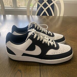 Nike Black and White Men's Sneakers